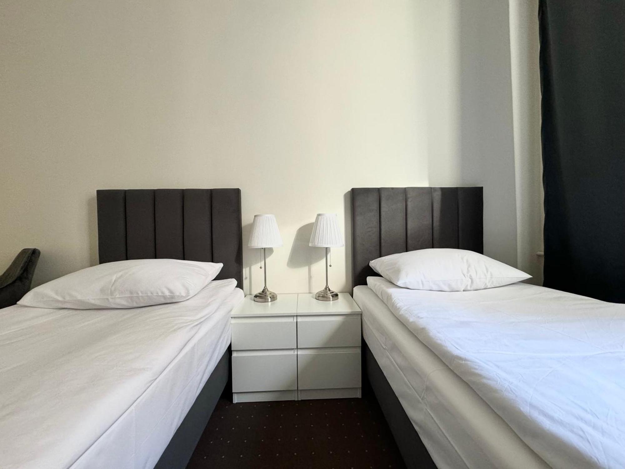Hotel Mazowiecki Wow Варшава Экстерьер фото